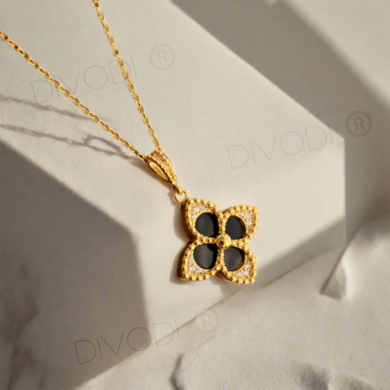 Lucky Four-Leaf Clover Pendant Necklace