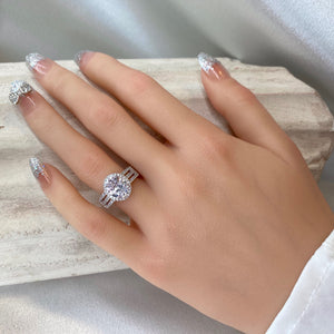 Luxury Silver with Oval-cut CZ Stone Style Ring